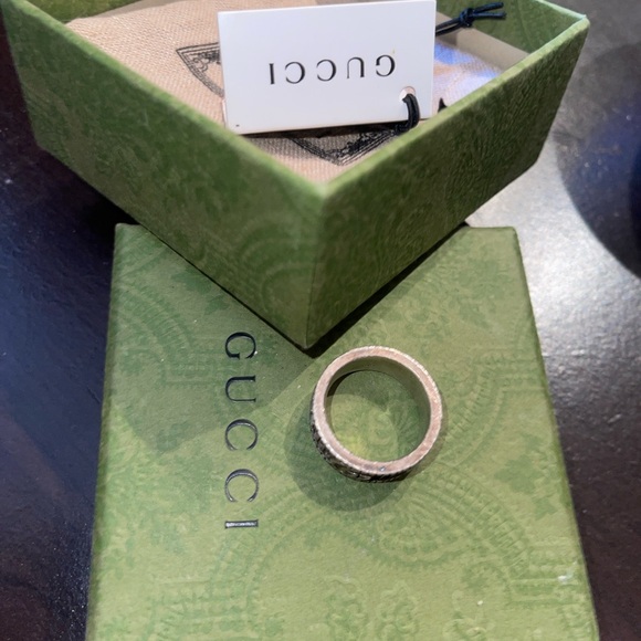 RING WITH DOUBLE G IN SILVER - Picture 2 of 2